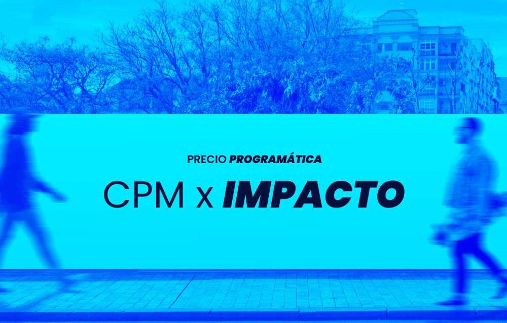 Interfaz de plataforma LatinAd mostrando cálculo de CPM por impacto en medios DOOH