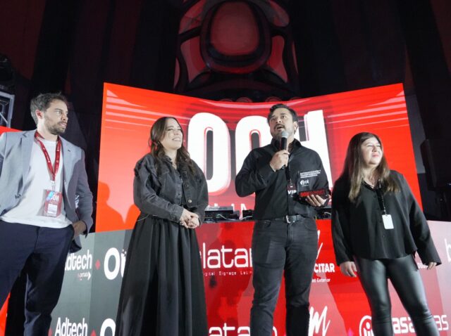 LatinAd entrega a Grupo POL el reconocimiento a la automatización y transformación programática en el OOH Summit México 2026